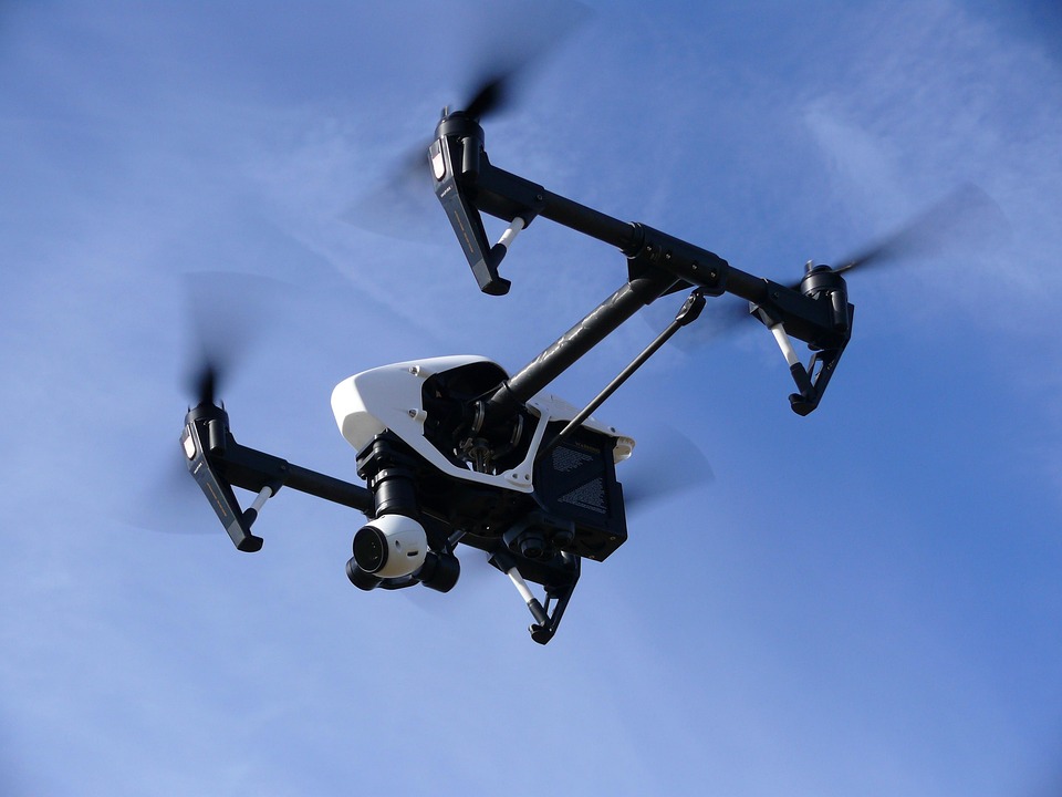 drone-1006886_960_720